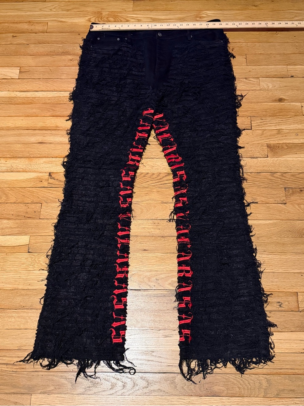 Mens 42x35 (40")Valabasas Stacked Jeans Shag fringe embroidered black red